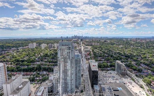 8 Eglinton Ave E 5202, Toronto